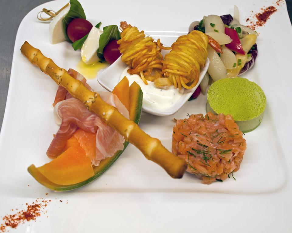 Hotel & Restaurant Waldschloesschen Kyritz Dış mekan fotoğraf