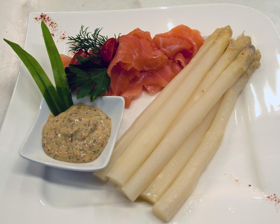 Hotel & Restaurant Waldschloesschen Kyritz Dış mekan fotoğraf